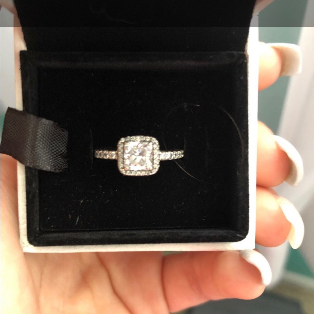 Pandora Halo Ring